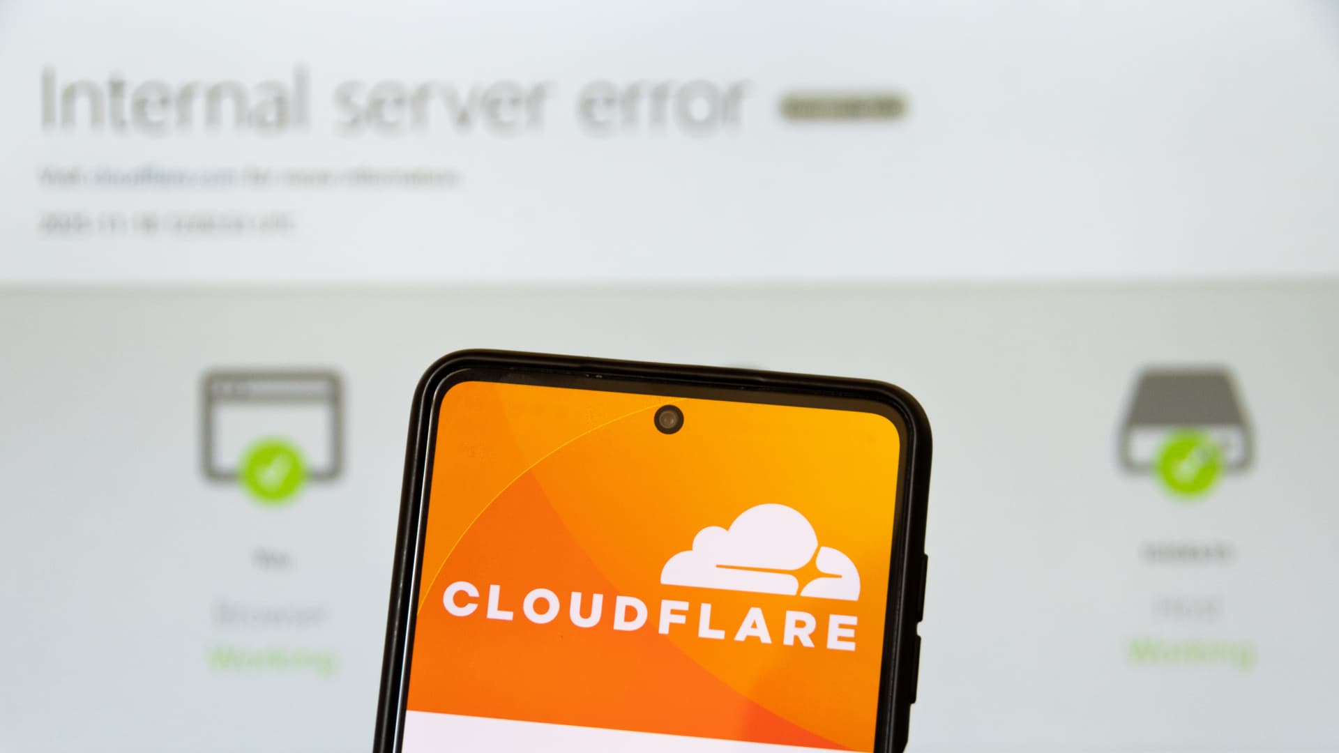 Websites back online as Cloudflare issues a dashboard fix