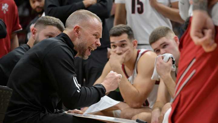 UofL vs. Arkansas live updates: Follow action from ACC/SEC Challenge