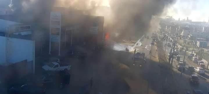 Concesionario Autonort Toyota en Talara sufre voraz incendio