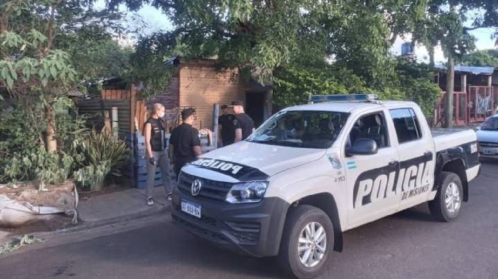 Mataron a golpes a una mujer y ocultaron el cuerpo en una letrina: su yerno confesó el crimen