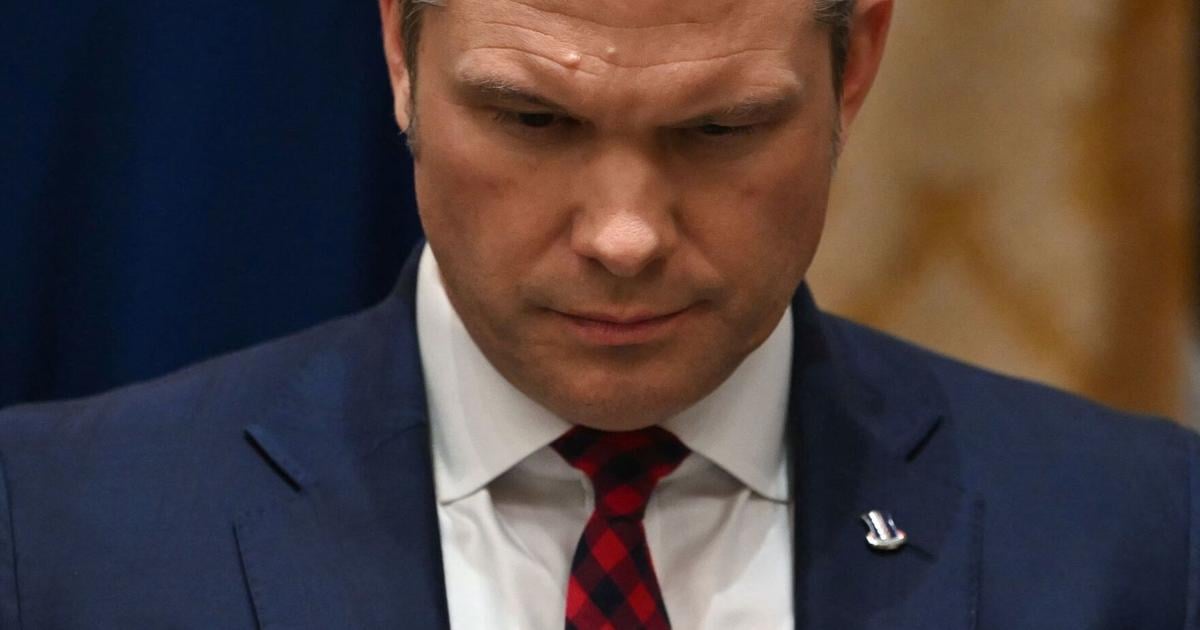 GOP senator: Hegseth is either lying about second boat strike or incompetent