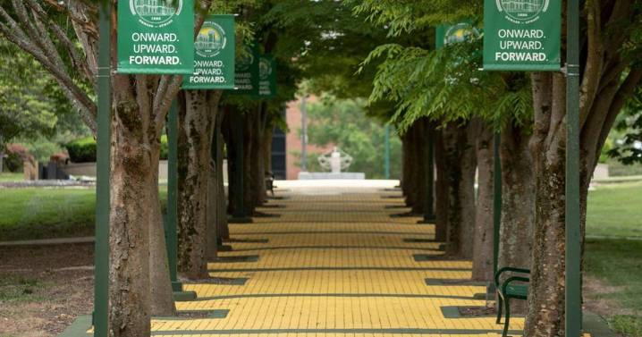 Shooting at Kentucky State University kills 1; suspect in custody, officials say