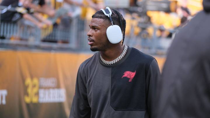 Shilo Sanders Gets Major Career Boost as Deion Sanders’ NFL Outcast Son Fights $250k Allegation Shilo Sanders challenges a $250K bankruptcy claim as legal battles mount, seeking a career reset while h