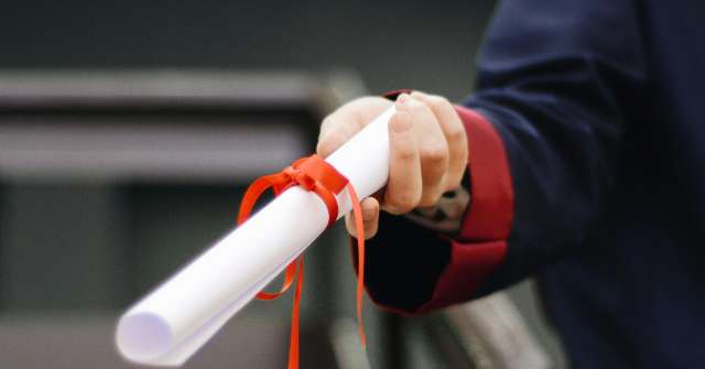 Education Dept. Updates FAFSA Loan Applications to Disclose Graduates' Average Earnings Before Students Take On Debt