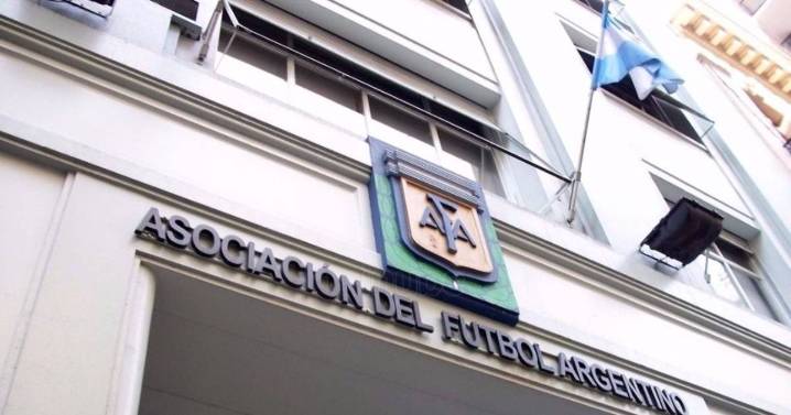 Allanan la sede de la AFA y el predio de Ezeiza