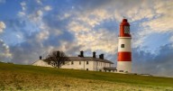 North East lighthouse keeper's cottage turned holiday let with 'amazing' views