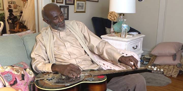 New Bern’s beloved “Music Man” Howard Matthews dies