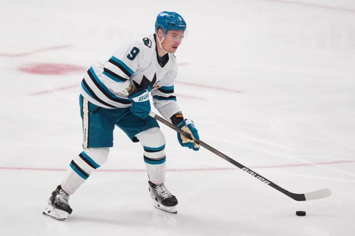 Lethargic Sharks follow familiar pattern in loss to Philadelphia Flyers