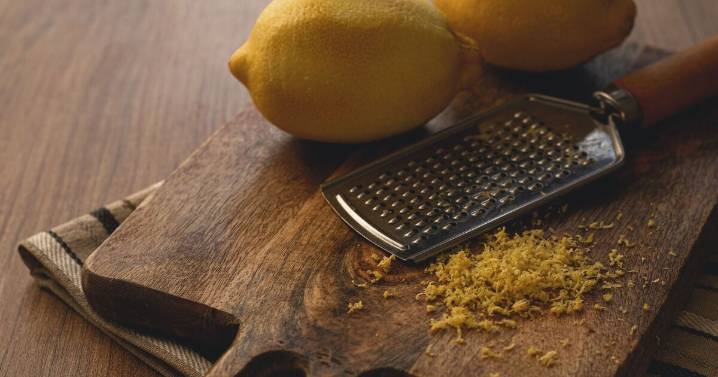 Lemons grate perfectly if you use 1 common item