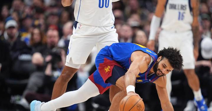 Jamal Murray se lesiona el tobillo derecho en derrota de los Nuggets ante Mavericks