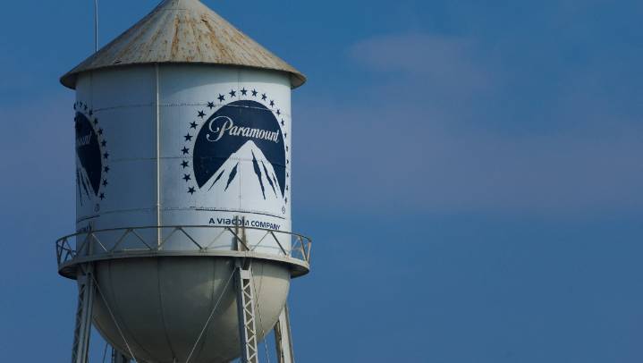 Paramount ofrece 108 mil mdd por Warner Bros