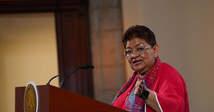 Ernestina Godoy, en lista OFICIAL de 43 aspirantes a dirigir la FGR tras renuncia de Gertz Manero