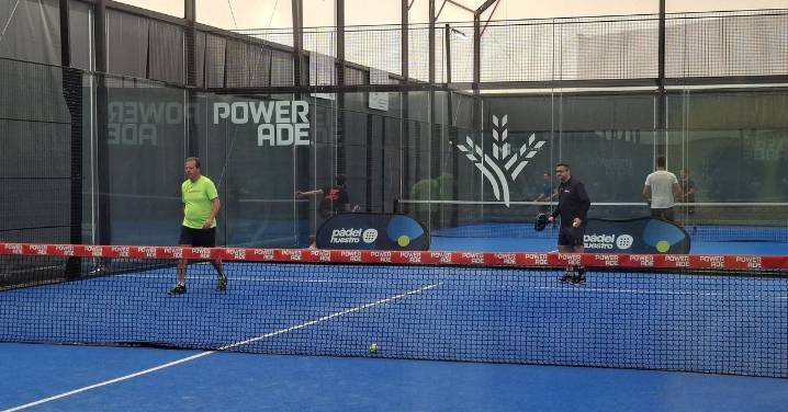 Jornadas de pádel y networking con Caja Rural Granada