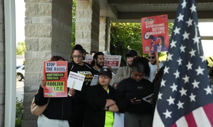 Demandantes de Chicago declaran “victoria” contra el polémico operativo migratorio de Trump
