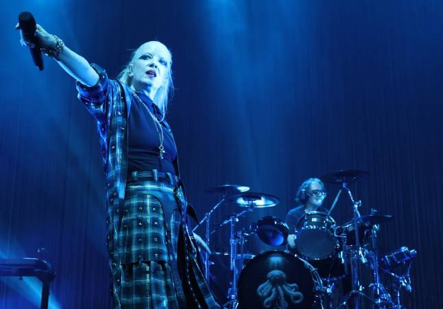 Garbage’s Shirley Manson apologises to fans after ‘glorious beach ball’ rant