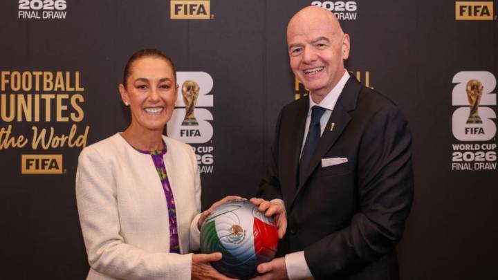 Gianni Infantino recibe a Claudia Sheinbaum en el sorteo del Mundial
