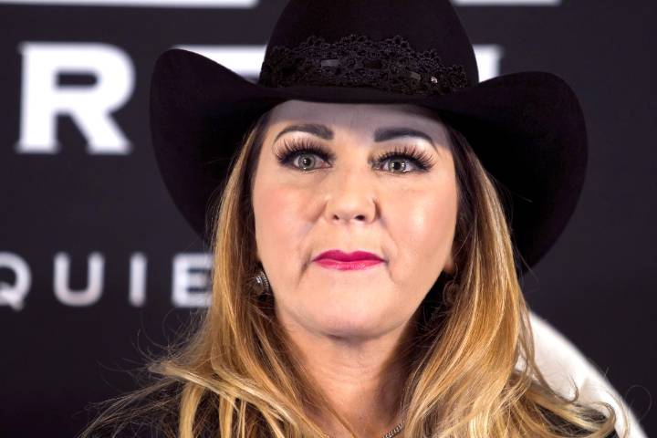 Melenie Carmona deja de segui en redes a su mamá, Alicia Villarreal ¿por qué?