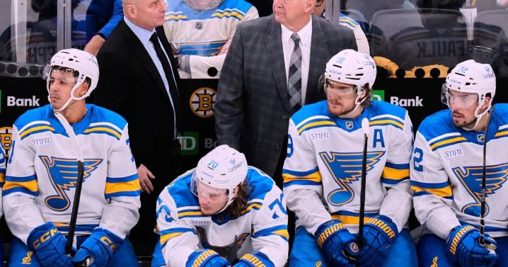 Blues mix up all four lines during practice in Ottawa after loss to Bruins