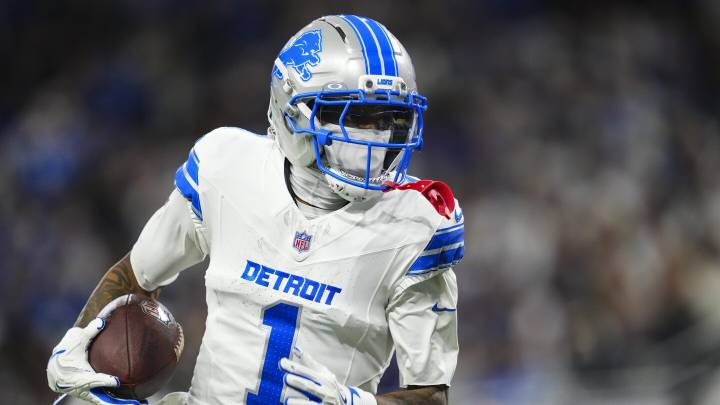 Jameson Williams is the NFLPA Community MVP for Week 15