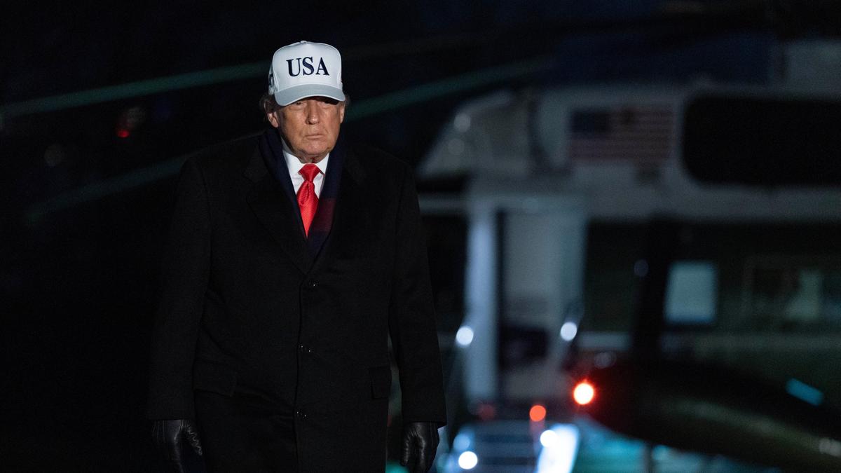 Donald Trump boxed in as Republican health care revolt grows