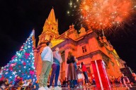 Con el encendido del Árbol Navideño en Paseo Fray Antonio Alcalde, inicia el Festival de Invierno Ilusionante 2025