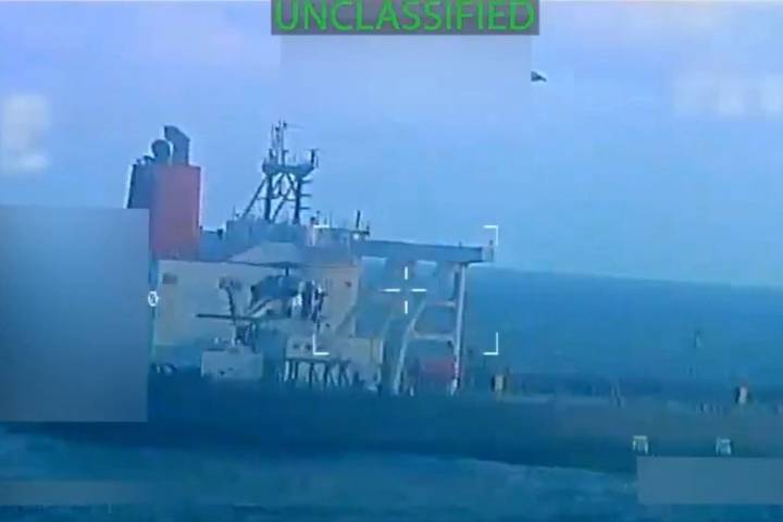 EE.UU. confisca el petróleo del buque incautado en el Caribe y anuncia nuevas sanciones