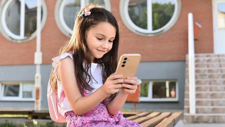 13 Things Safer To Give Your Kids Than A Smartphone