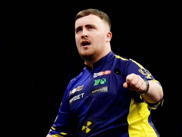 Luke Littler sends mind games warning as World Darts Championship defence begins