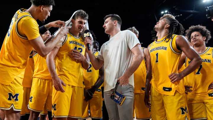 Michigan basketball has simple formula for wins: defense and depth