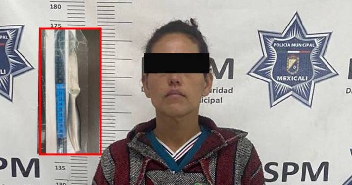 Mujer armada tenía orden de aprehensión; es detenida