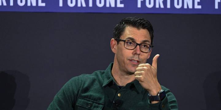 Rivian CEO says buying an EV isn’t a political choice, pointing out that R1 buyers are split evenly between Republicans and Democrats