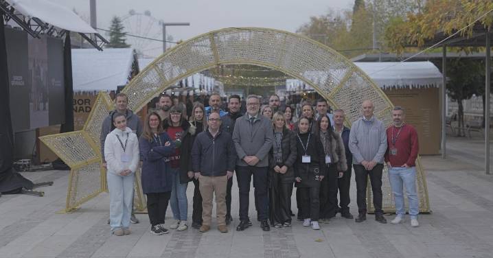 Una veintena de empresas de Granada exponen sus productos en el Mercado de Navidad de Sabor Granada