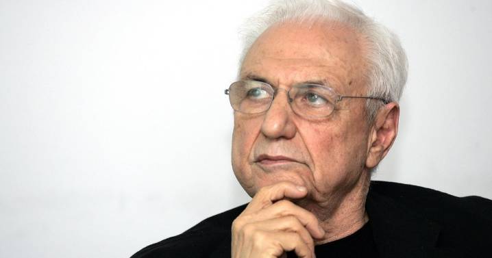 Frank Gehry, renowned architect known for Guggenheim Museum Bilbao and Walt Disney Concert Hall, dies at age 96