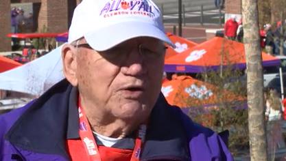 Clemson icon and leader dies at 92
