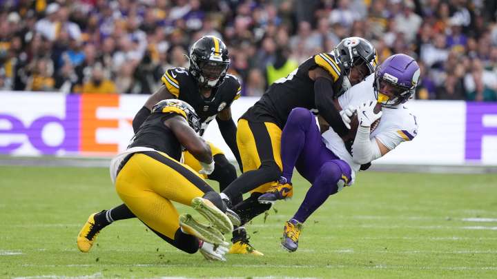 Steelers claim Adam Thielen off waivers