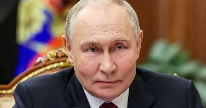 Government says 'shadow of war is knocking' in threat from Russia