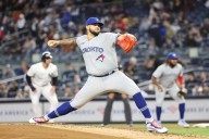 Alek Manoah signs one-year, $1.95 million contract with Angels