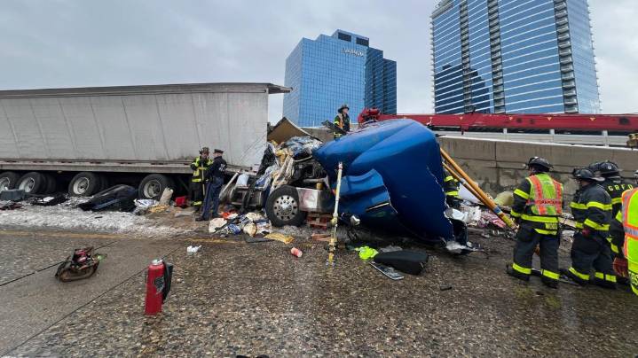 I-196 ramp on US-131 now closed through April after semi crash