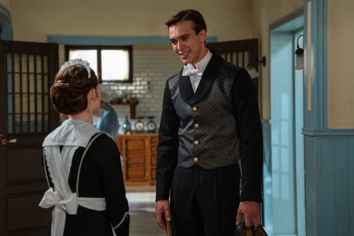 "La Promesa" se sacude: un personaje se va y otro debuta destapando secretos