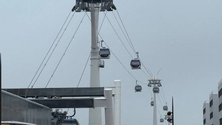El teleférico urbano más largo de Europa se estrena en las afueras de París