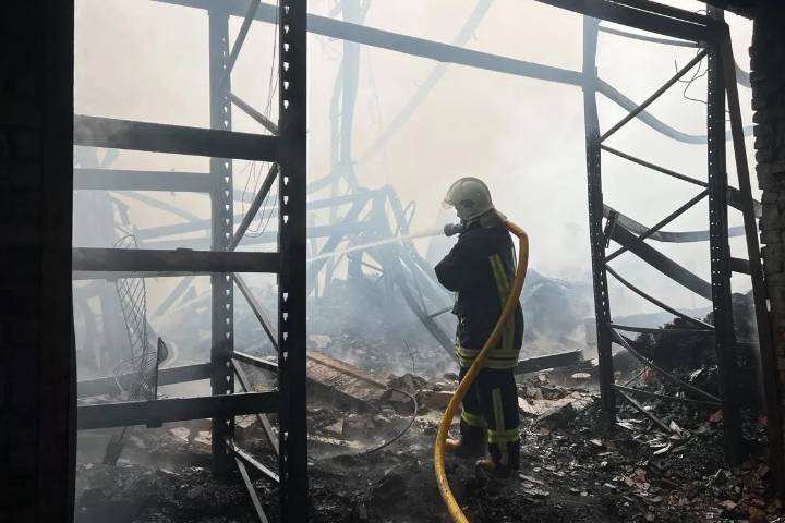 EEUU ve "constructivas" sus conversaciones con Kiev mientras Rusia bombardea Ucrania