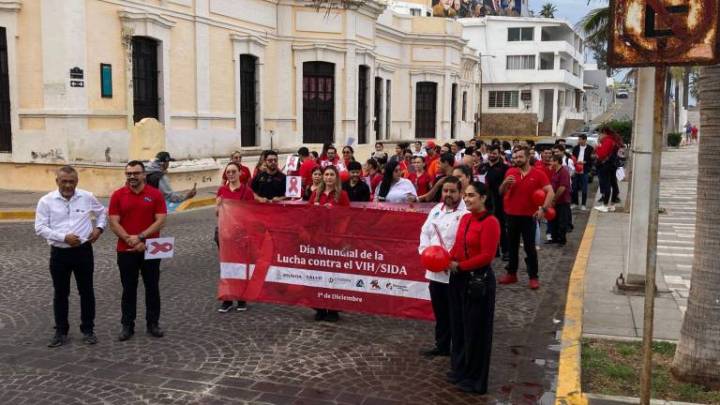Marchan en Mazatlán por el Día Mundial de la Lucha contra el VIH/Sida