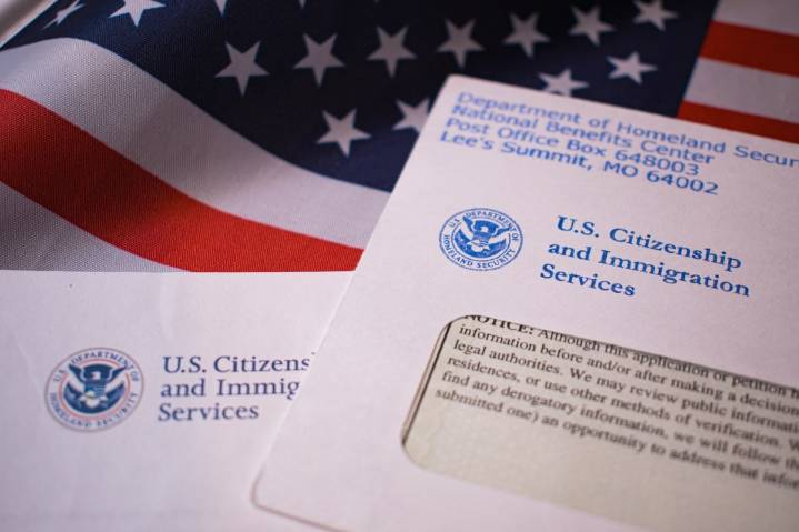 USCIS endurece normas sobre fotografías para documentos migratorios y reduce su vigencia