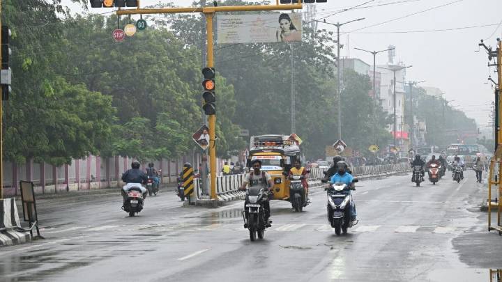 Chennai weather update: Rains to continue in Tamil Nadu, heavy rain alert for 3 districts