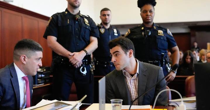 Luigi Mangione returns to court in NYC for pretrial hearings on evidence in UnitedHealthcare CEO's killing