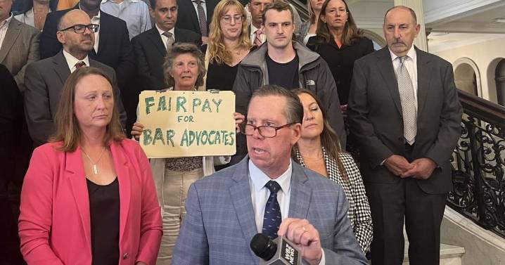 Bar advocates form group to seek higher pay