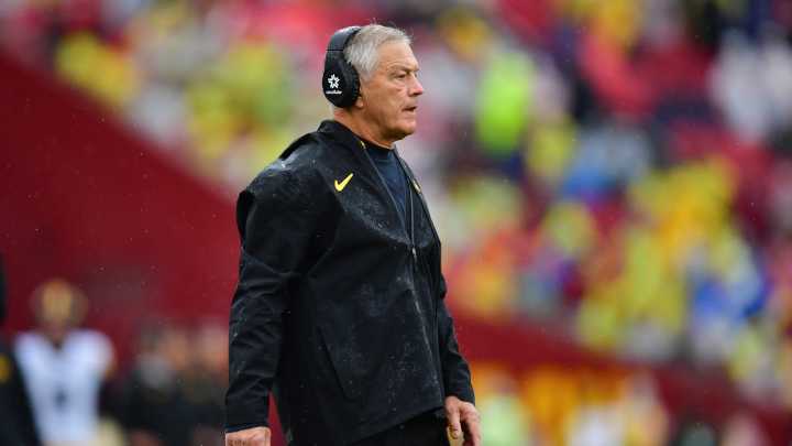 Jack Janda flips from Wisconsin to Iowa football, commits to Hawkeyes