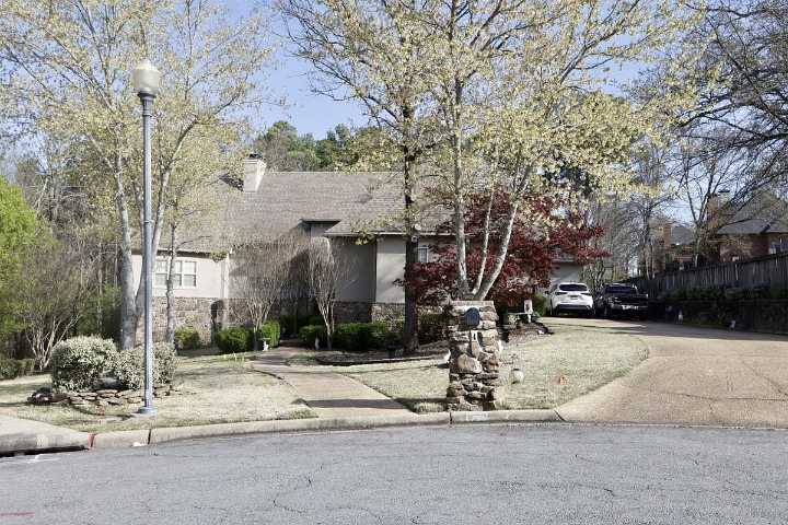 Attorneys for U.S., Malinowski’s widow face off in court over agents’ actions before fatal Little Rock shooting