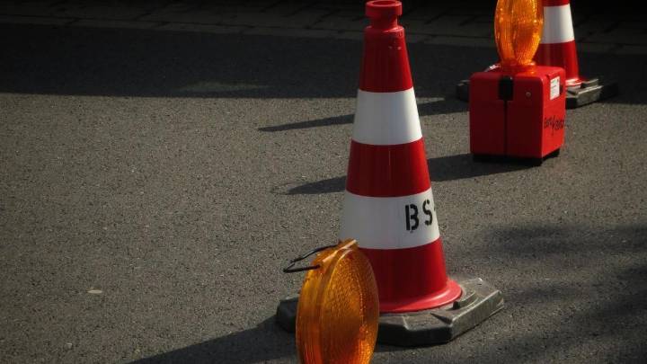 Three killed as autorickshaw collides with bus carrying Ayyappa devotees on Punalur