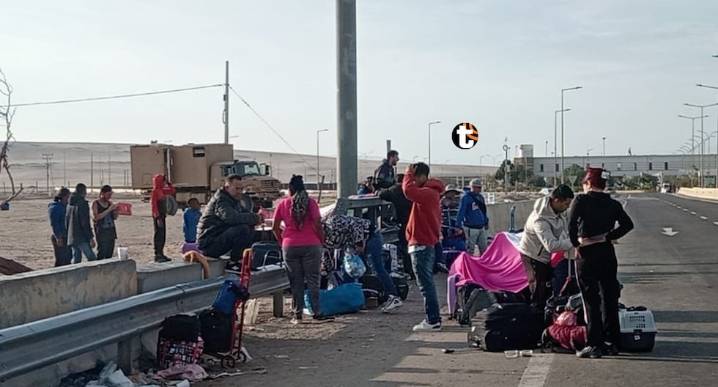 ¡Negocio en la frontera! Coyotes y policías cobran hasta 300 dólares para dejar pasar a migrantes ilegales